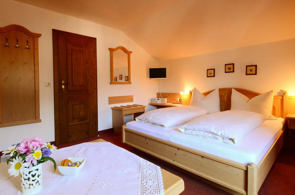 Ferienwohnung Haus Magdalena Abtenau Zimmer foto
